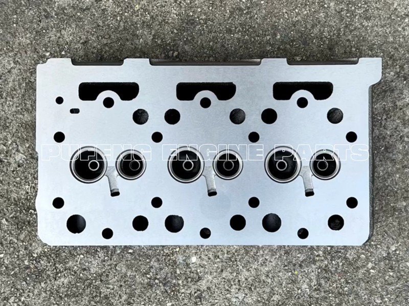 Kubota D1402 cylinder head 15521-03044 15521-03040